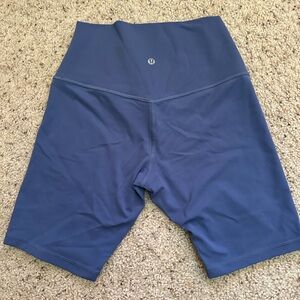 Lululemon bike short 8” size 8